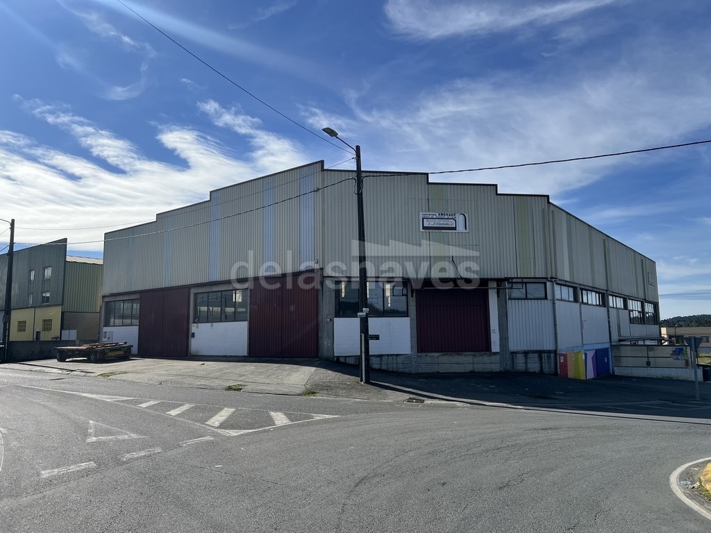 Venta de nave industrial en Brtoa, Carballo
