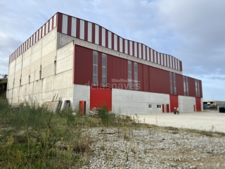 Venta de nave de nueva construccin en Coirs